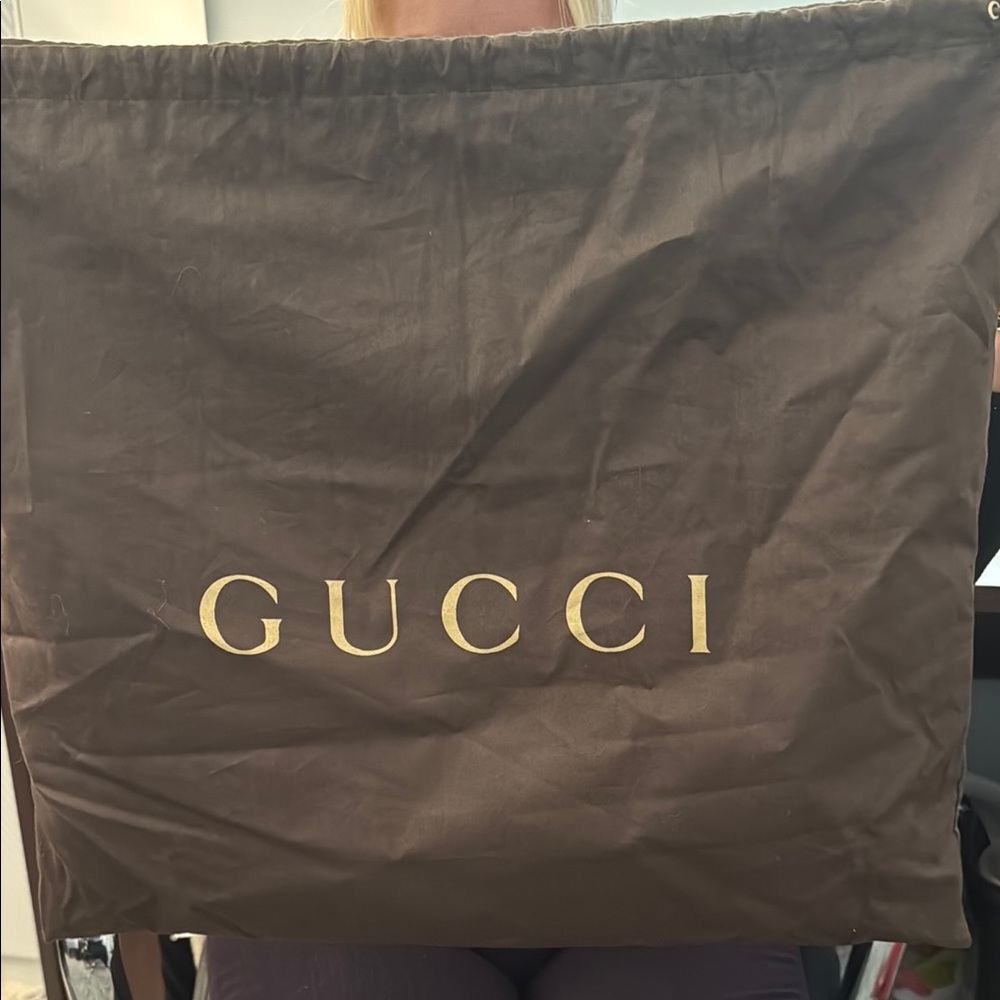 Gucci Red Soho Leather Hobo Bag - Picture 9 of 16